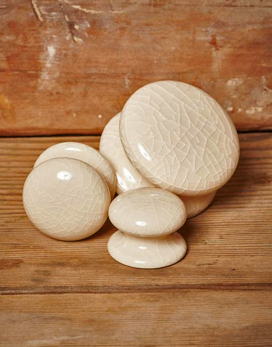 Cupboard knobs & handles