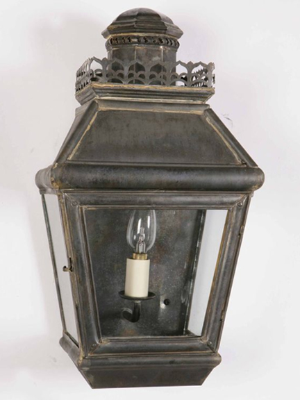 Chateau Passage Lamp