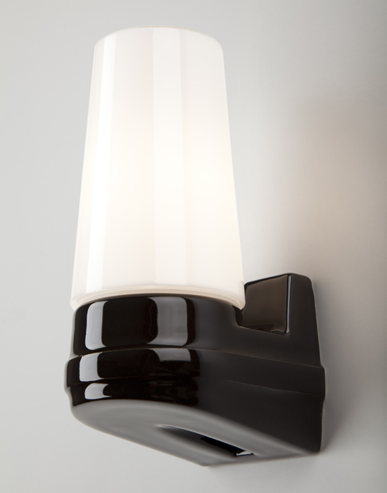 Bernadotte single wall light