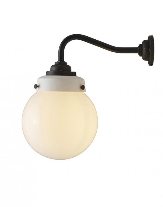 Hampton wall light - exterior rated