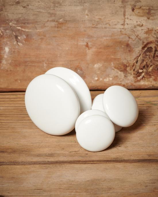 Ceramic cupboard knob, white