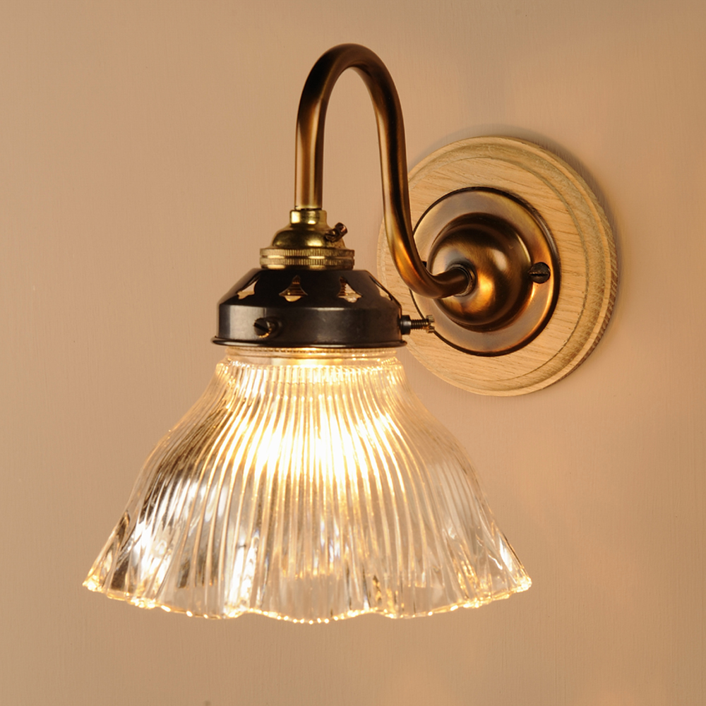 Single Frilly Prismatic Bell Wall Light in Antiqued Brass