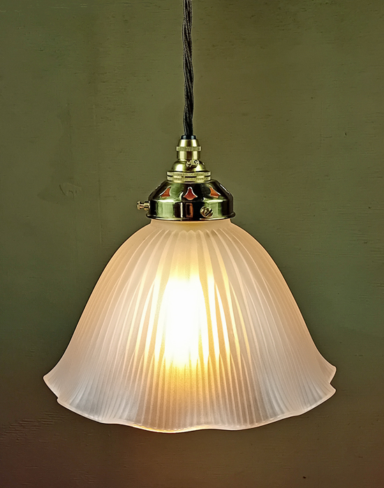 Large Frosted Frilly Prismatic Pendant